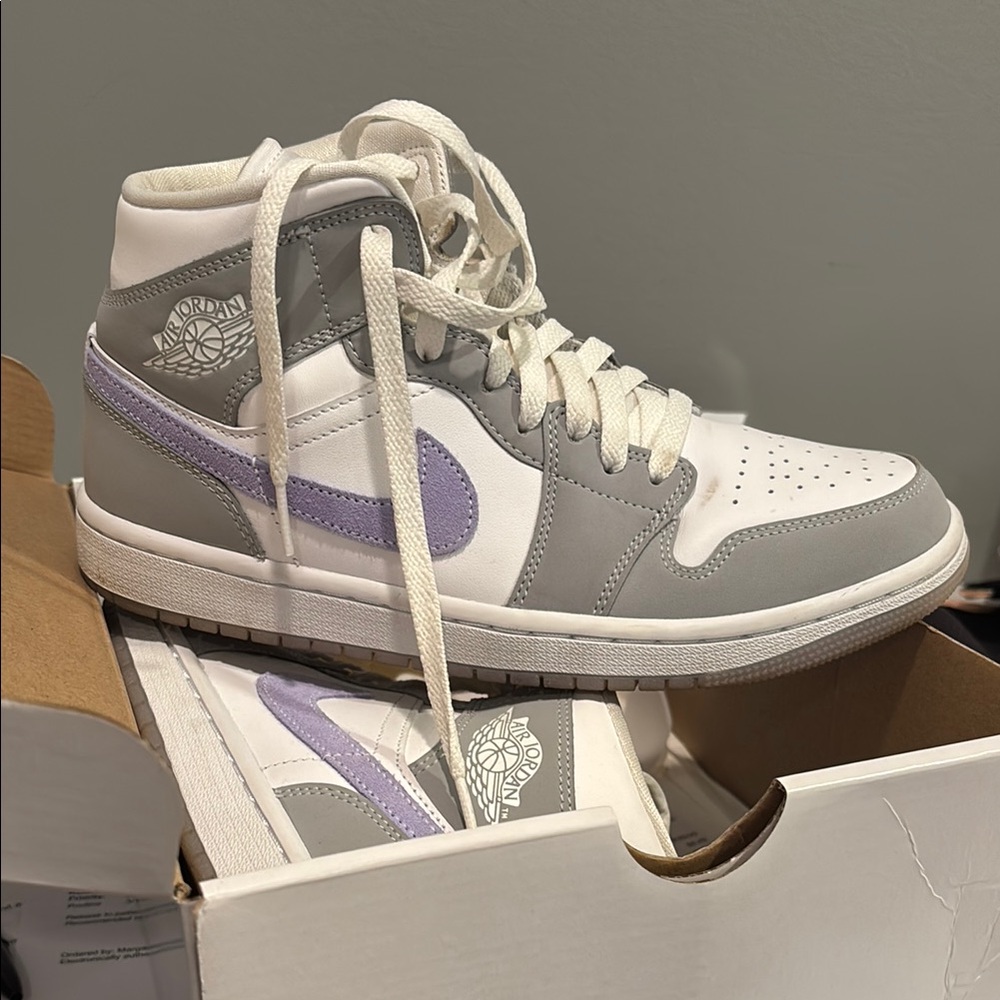 Jordan Women's White and Lavender Sneakers